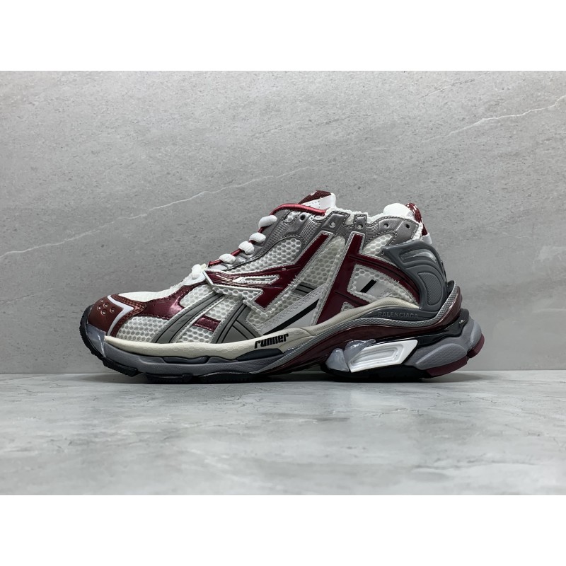 GT Balenciaga Runner Burgundy