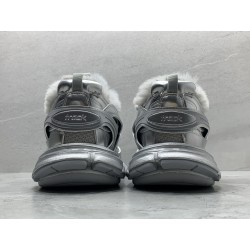 GT Balenciaga FLUFFY TRACK Fur Silver