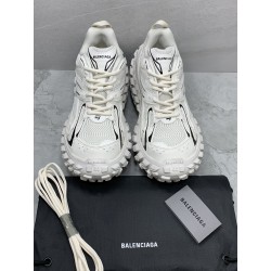 GT Balenciaga Defender Light Beige 685613W2RAA9110