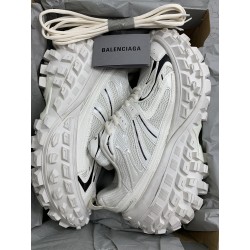 GT Balenciaga Defender Light Beige 685613W2RAA9110