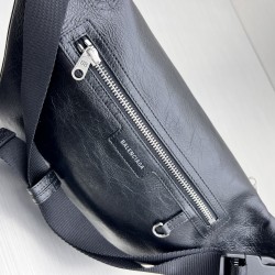 GT Balenciaga Superbusy Beltpack Black Leather 703143210C81000