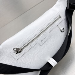 GT Balenciaga Superbusy Beltpack White Leather 703143 210C8 9104