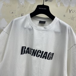 GT Balenciaga CAPS T-SHIRT BOXY FIT IN WHITE 651795TNVL19040