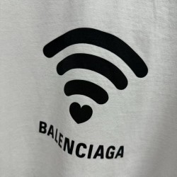 GT Balenciaga Lo_ve  T-SHIRT Medium  Fit In Off White/Black