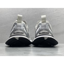 GT Balenciaga Circuit White Silver