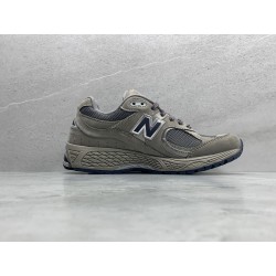 GT New Balance  M2002RA Dark Grey