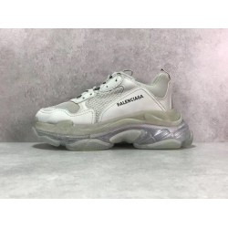 GT Batch Balenciaga Triple S Clear Sole Light Grey